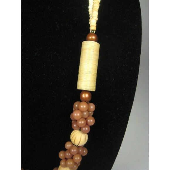 Vintage Estate Necklace 27 Inch Wooden Beaded Brown Jewelry Strand String - Picture 2 of 4